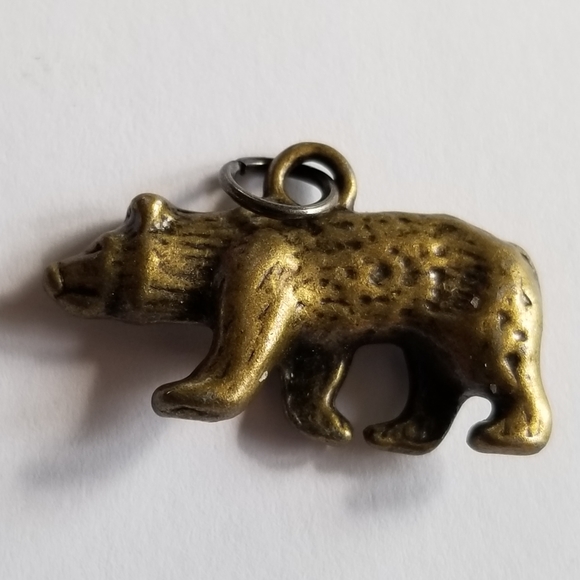 Relisted - Bear pendant charm antiqued gold tone metal animal - Picture 5 of 10